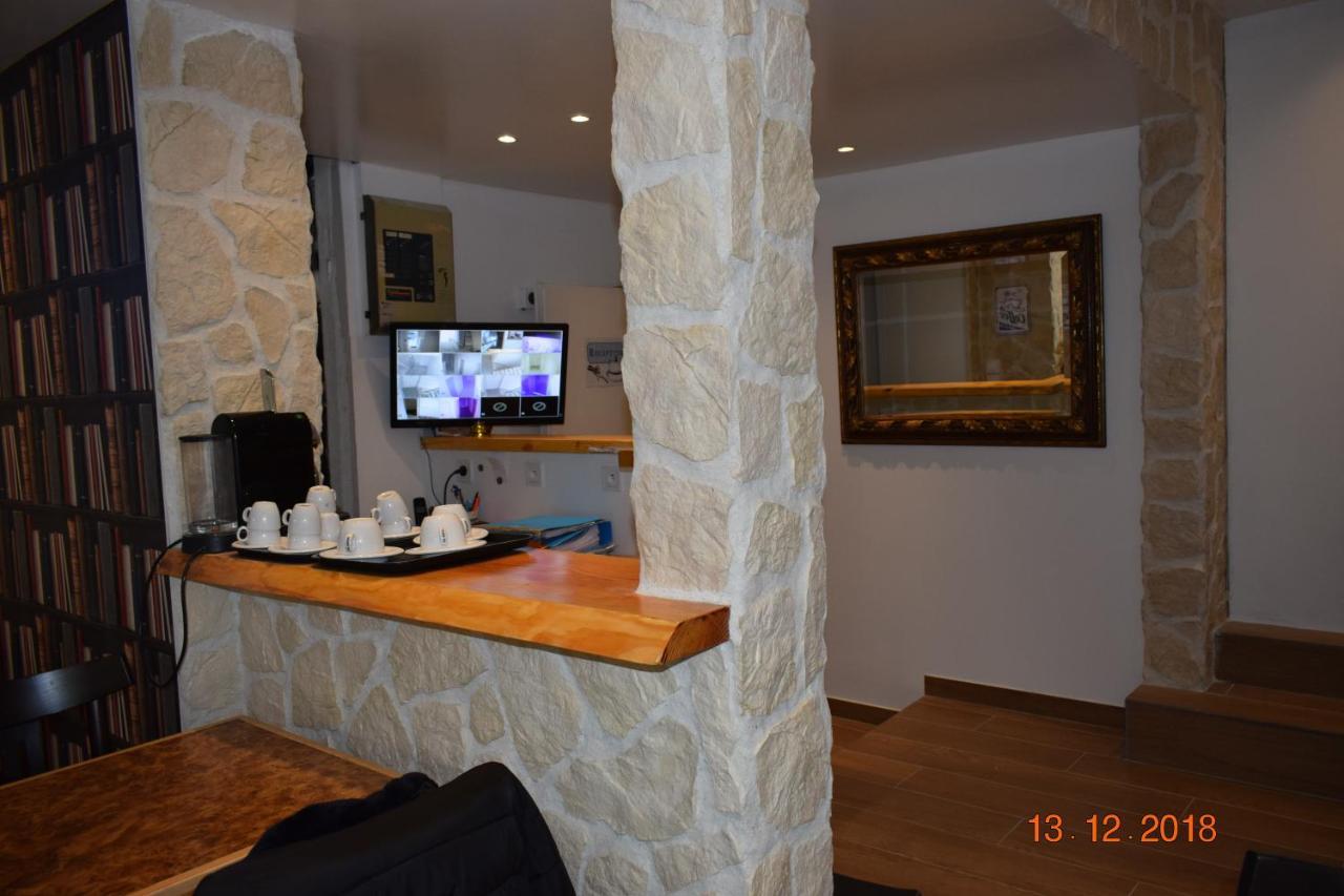 Hotel Lyonnais Nice Bagian luar foto